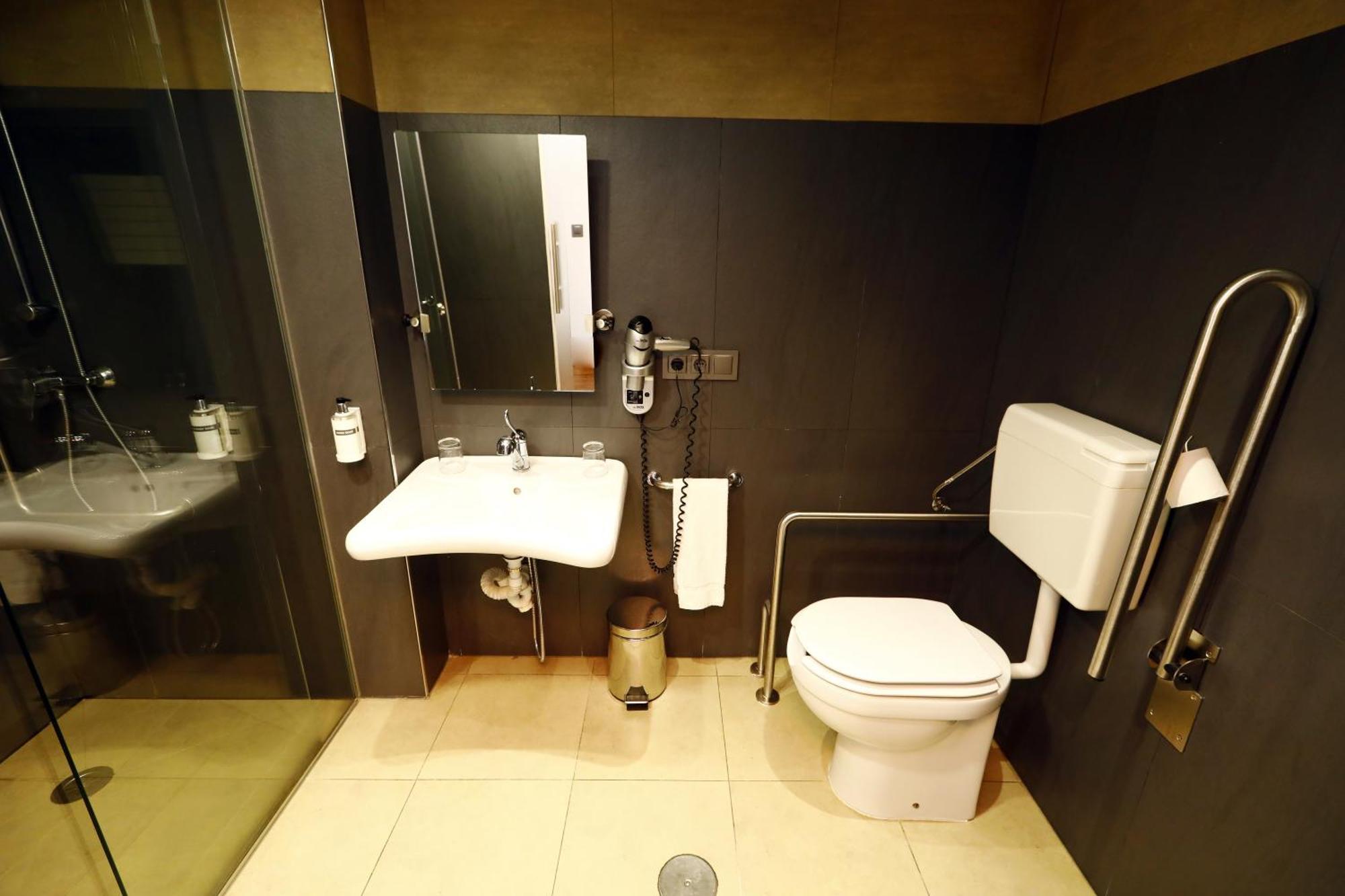 Travelodge Madrid Coslada Aeropuerto المظهر الخارجي الصورة